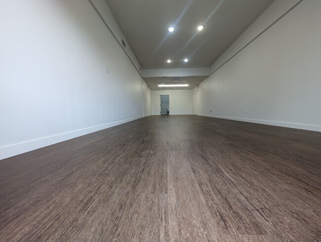 Foto del edificio - 2531 W Morton St