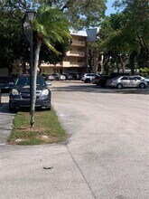 Building Photo - 6001 N Falls Cir Dr