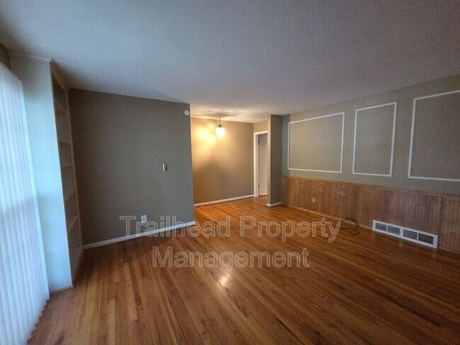 Foto del edificio - 11332 E Minor Dr