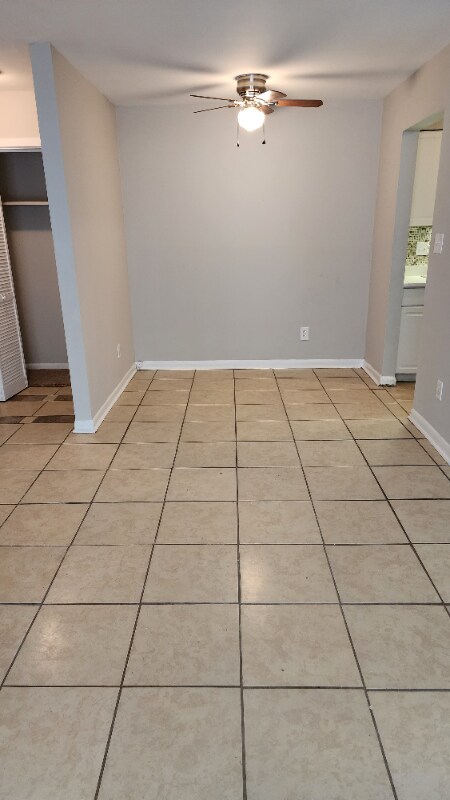 Building Photo - 127 Orchard Trace Ln