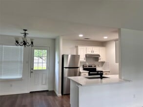 Building Photo - 29019 Red River Loop