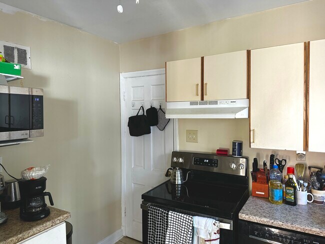 Foto del edificio - 5406 Shoemaker Farm Ln