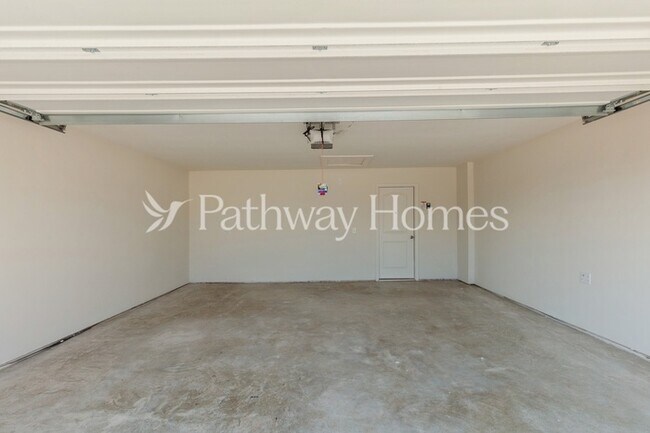 Building Photo - 10820 Gray Mare Dr