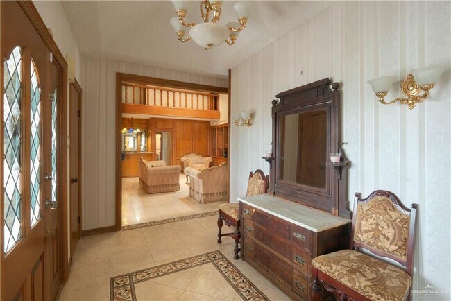Building Photo - 36 Neuhaus Dr