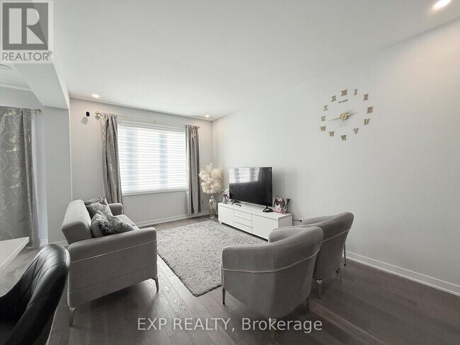 Building Photo - 615 Allied Mews