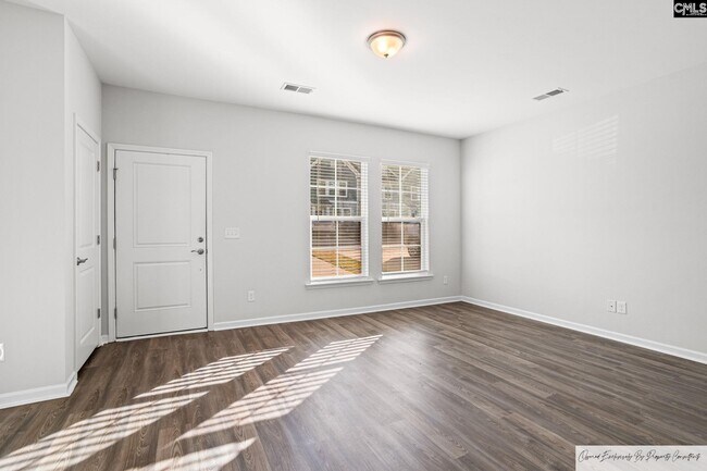 Building Photo - 187 Northwood St