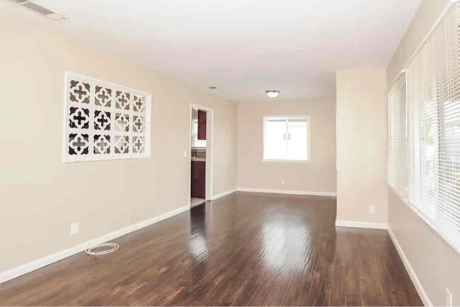 Foto del edificio - 11630 Kittridge St
