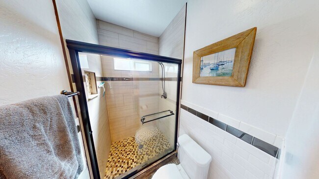 Foto del edificio - Short or Long Term Rental | ROOFTOP VIEWS!