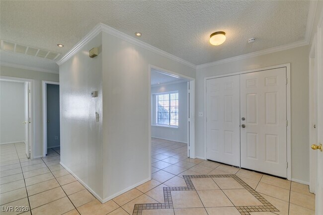 Foto del edificio - 6391 Chisos Dr