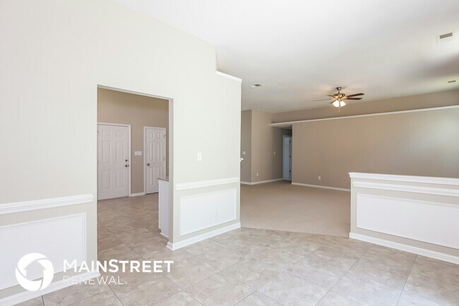 Building Photo - 7911 Vermilion Dr