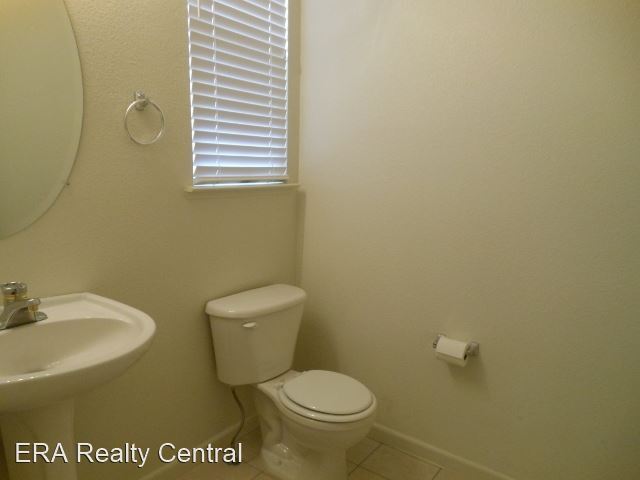 Building Photo - 2 br, 2 bath House - 6060 Ingleston #1213