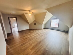 Building Photo - 717 5th Ave S