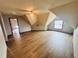 Building Photo - 717 5th Ave S
