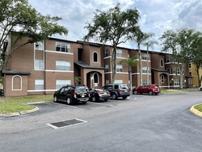 Building Photo - 4560 Commander Dr