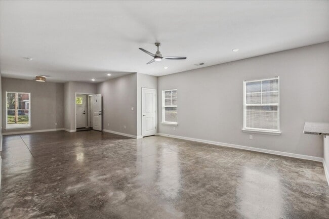 Foto del edificio - Charming 3BR Duplex in Memphis