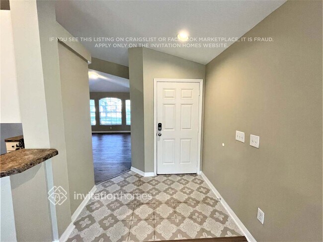 Foto del edificio - 6416 Bridgecrest Dr