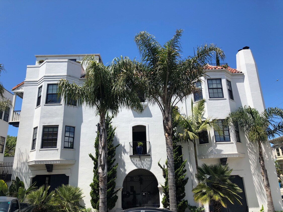 Primary Photo - 1706 Dolores St