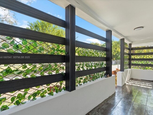 Building Photo - 6318 NW 19th Ct