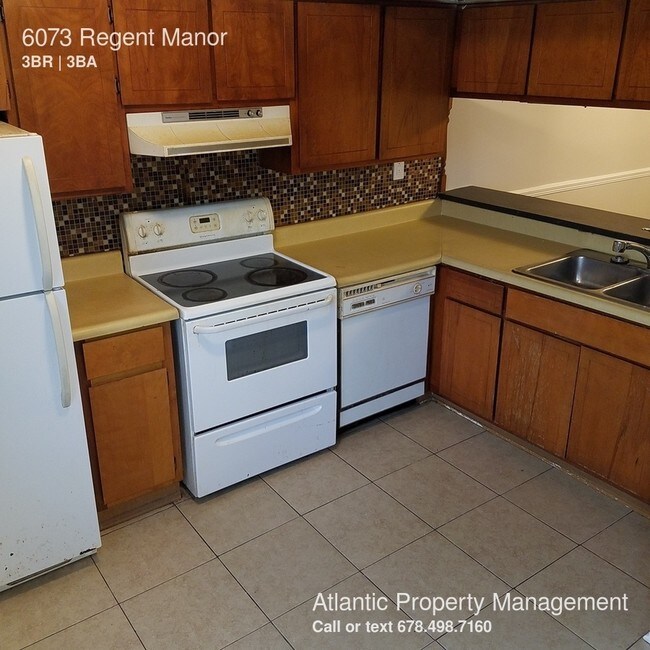 Foto del edificio - 6073 Regent Mnr