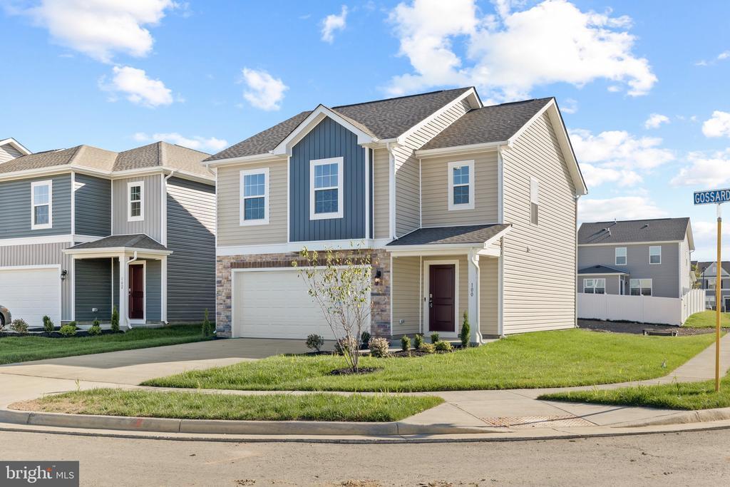 Foto principal - 100 Gossard Wy