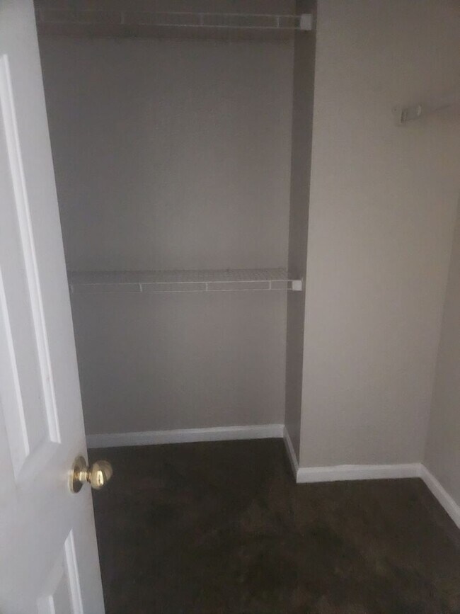 Building Photo - 3 Bedroom Townhome in Union City