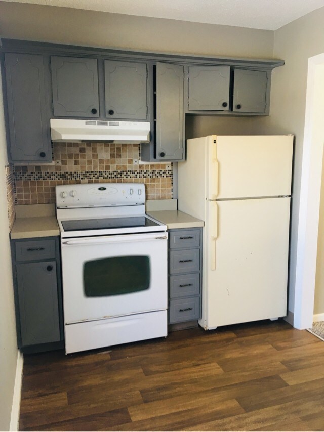 Foto del edificio - Schedule a showing today!!