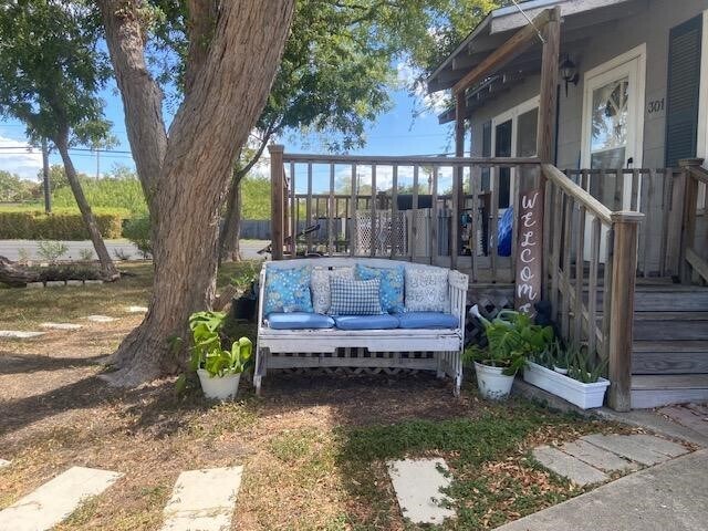 Foto principal - 301 Primrose Dr