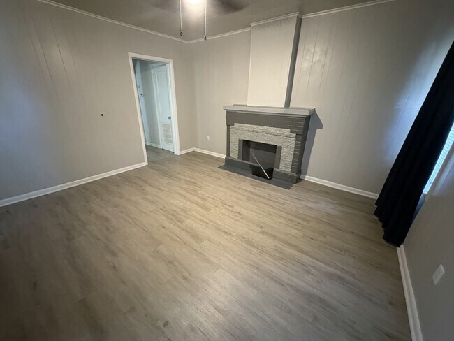 Foto del edificio - 2614 E Archer St
