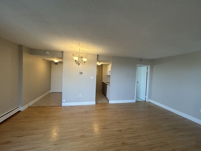 Photo du bâtiment - 1157-1157 Tower Rd