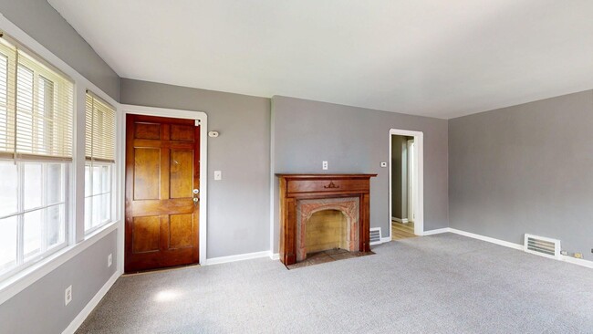 Building Photo - 3604 W.130th