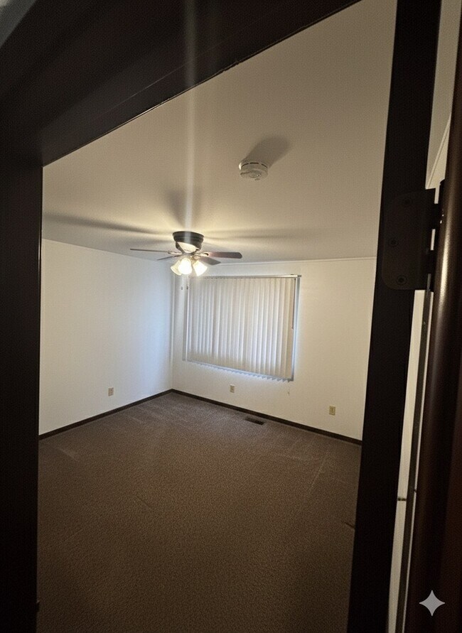 Foto del edificio - 5825 W 103rd St