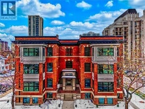 Building Photo - 100 Charlton Ave W