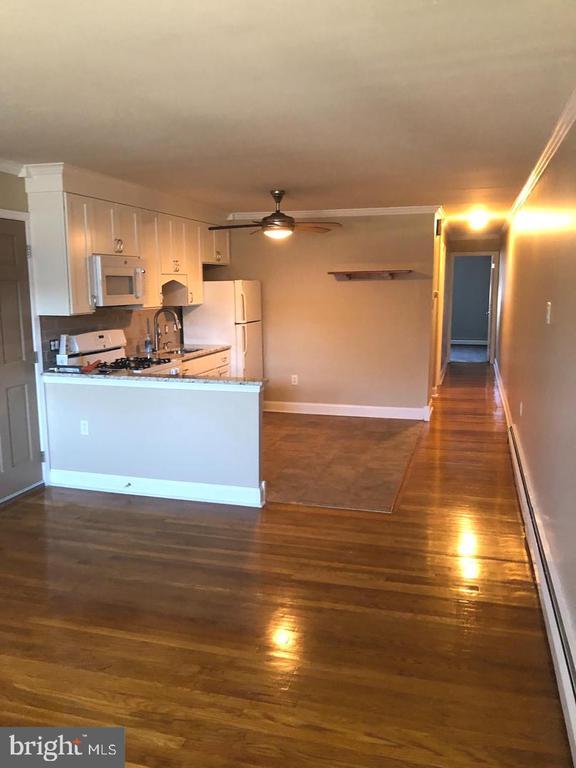 Foto del edificio - 9317 Cottage St
