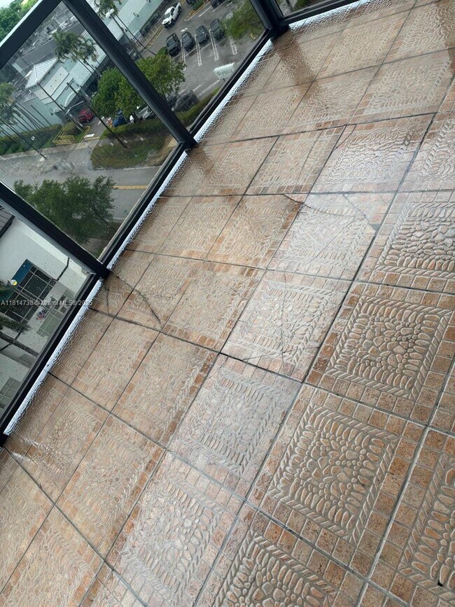Foto del edificio - 2301 SW 27th Ave