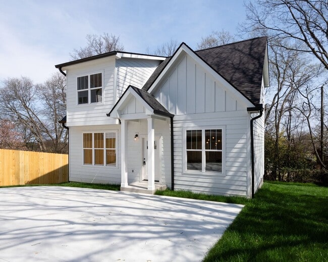 Photo - Bright + Modern 4BR in Walkable Inglewood ... House
