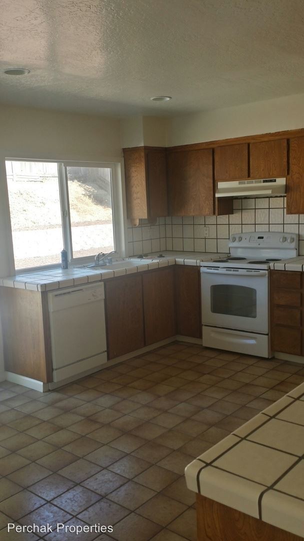 Foto del edificio - 1678 Heidelberg Dr