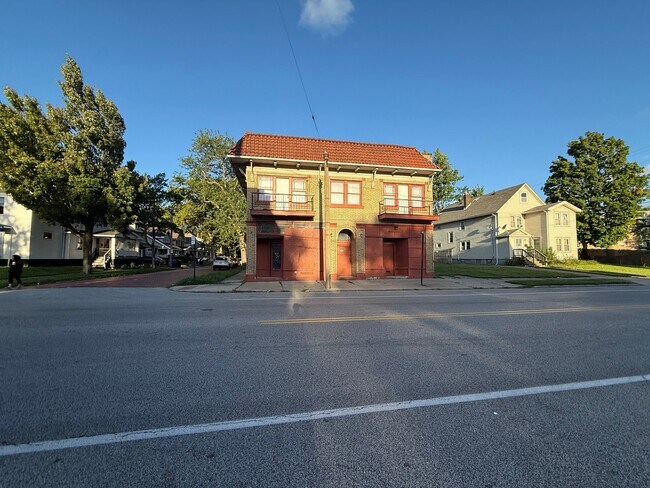 Building Photo - 234 E 156th St