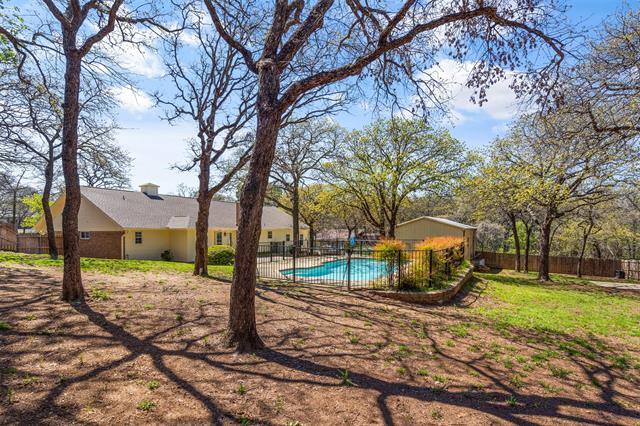 Foto del edificio - 2131 Meadowview Dr