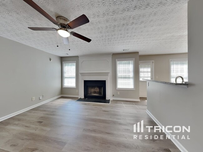 Building Photo - 3792 Fryeburg Pl