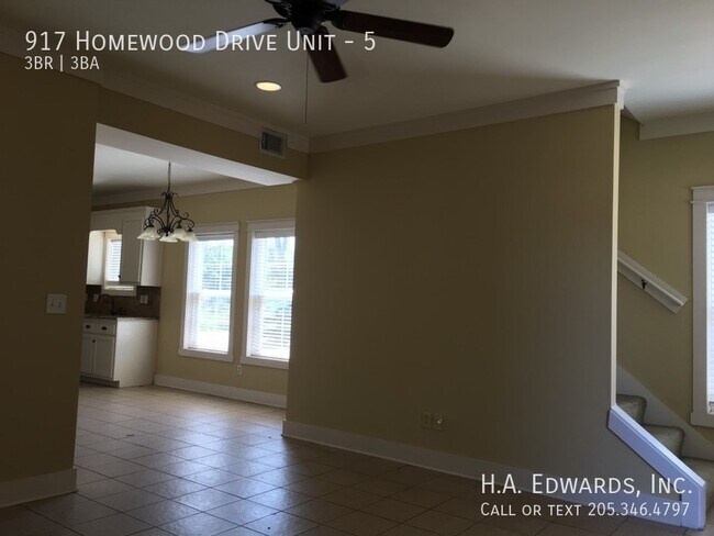 Foto del edificio - 917 Homewood Dr