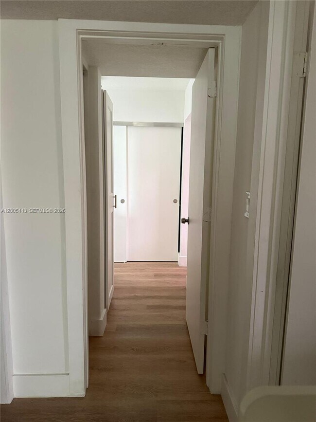Foto del edificio - 9006 SW 137th St