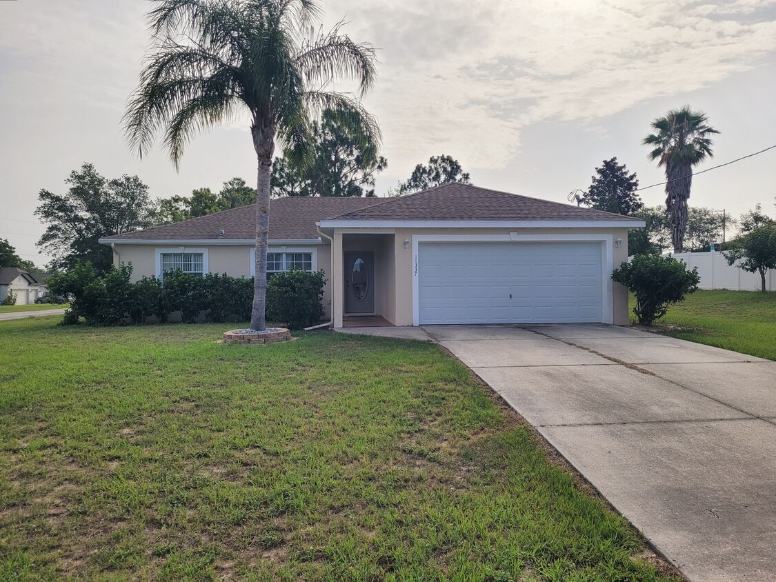 Primary Photo - 3/2/2 Rental Home located centrally in Spr...