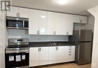 Building Photo - 909 A Danforth Ave
