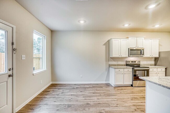 Building Photo - 8214 Sunberry Shadow Dr