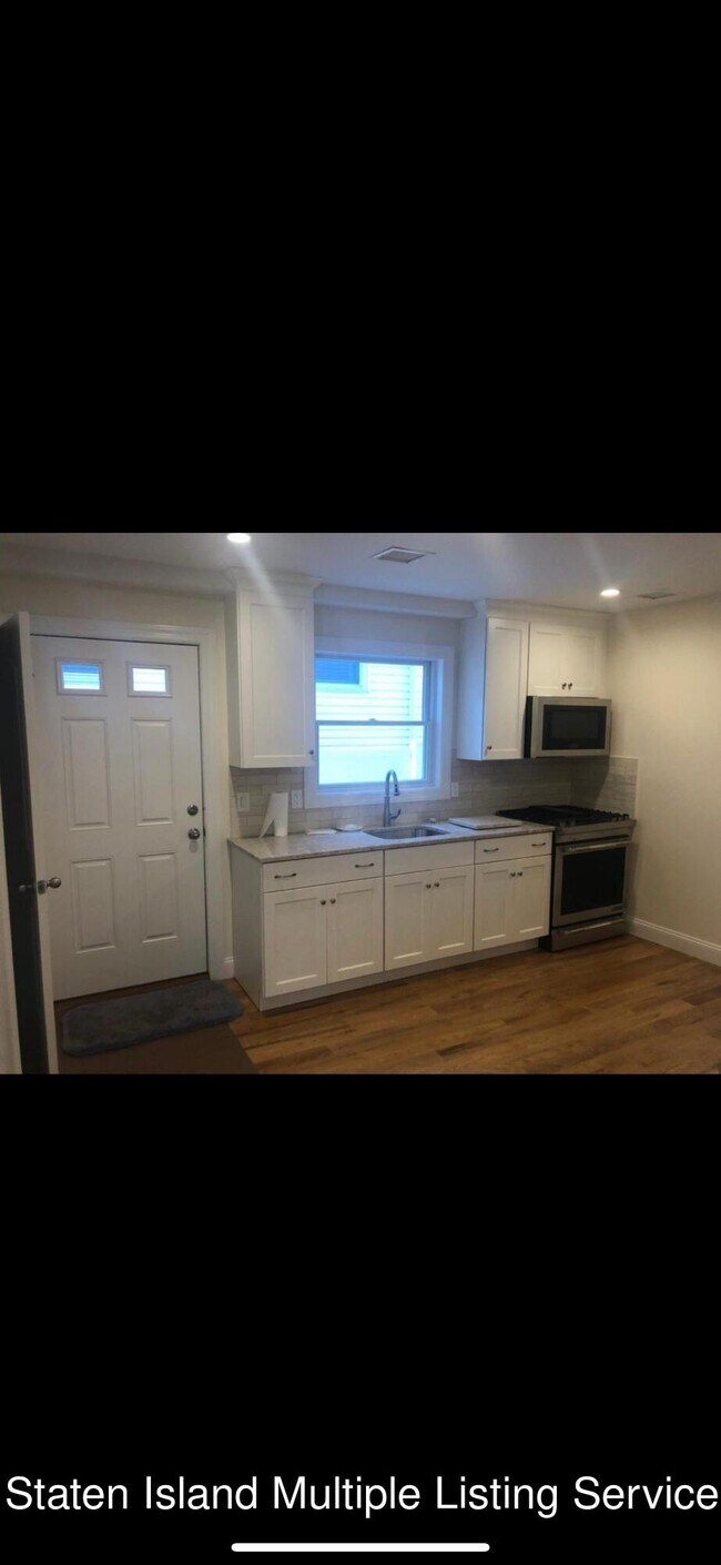 Foto del edificio - 309 Bryson Ave