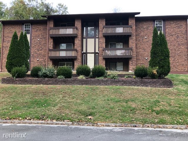 Building Photo - 805 Lancashire Dr