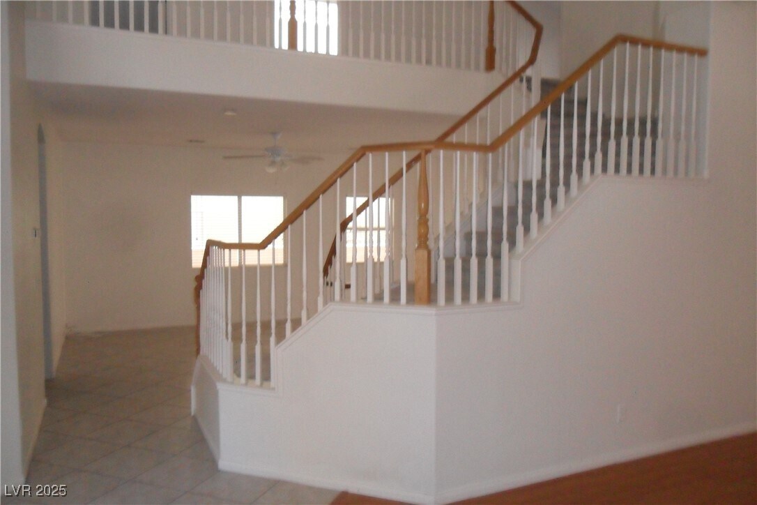 Building Photo - 3741 Grand Viewpoint Ct