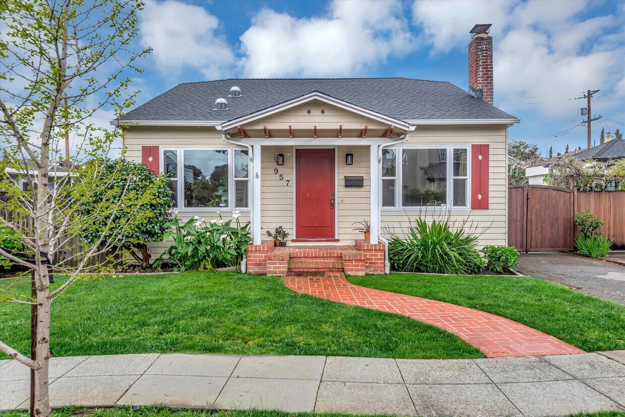 Foto principal - 957 Chula Vista Ave