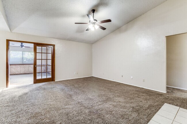 Foto del edificio - Charming 3BD Mesquite Home with Spacious B...