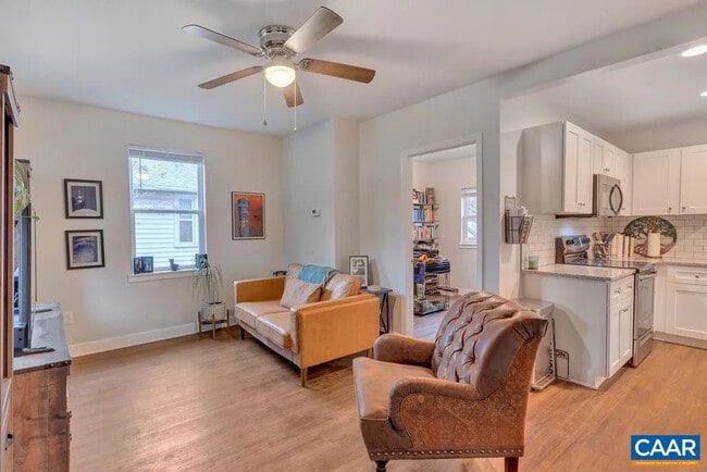 Building Photo - 1304 Poplar St